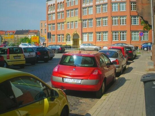 Praktische Gewerbefläche / Lagerfläche, nähe Bahnhof zu vermieten