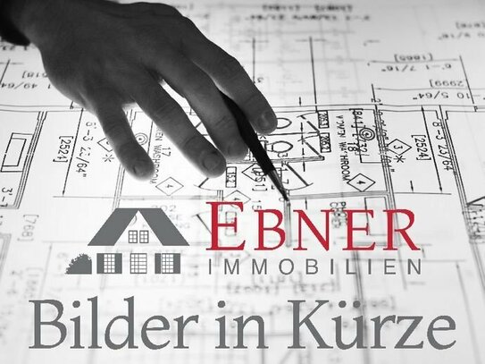 2 Zimmer Dachgeschoss-Wohnung mit Einbauküche, Balkon und Stellplatz