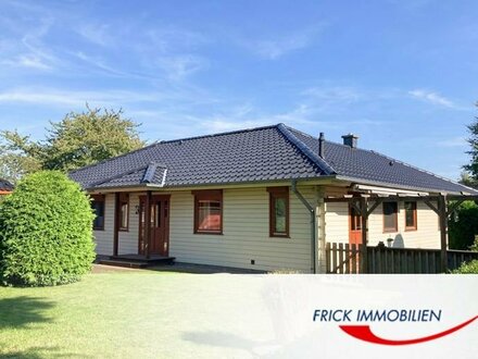 Walmdach-Winkelbungalow in ländlicher Lage - Ostholstein-Mitte nördlich Neustadt in Holstein