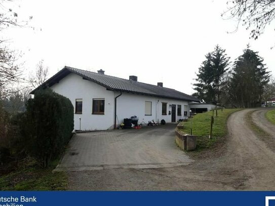 Zwangsversteigerung - Wohnung mit Garage in Schrecksbach - provisionsfrei für Ersteher!