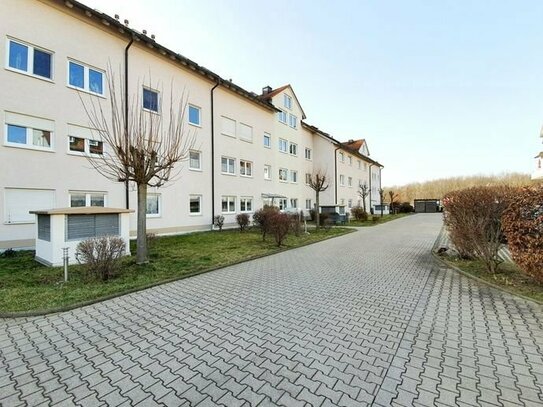 Großzügig geschnittene 2-Raum-Wohnung mit Tiefgaragenstellplatz in Naunhof zu verkaufen!!!