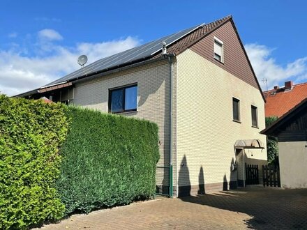 Gepflegtes Einfamilienhaus mit viel Potenzial und schönem Garten