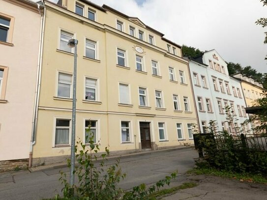 Ruhige Lage in Annaberg OT Buchholz - gemütliche 3-Raum-Wohnung - PKW-Stellplatz!