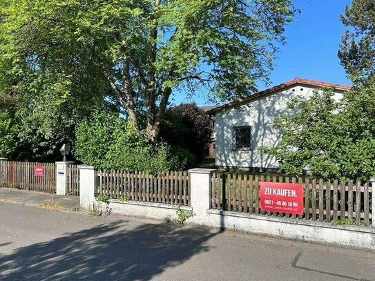 Leben auf einer Ebene - Zeitloser Bungalow mit großzügigem Grundstück in begehrter Lage Königsbrunns!