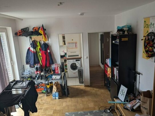 Zwischen Innenstadt und Uni, 1,5 Zimmer Wohnung ab Oktober oder früher zu vermieten