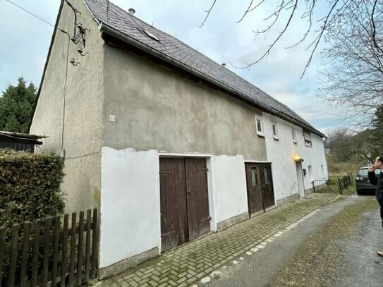 Einfamilienhaus mit großem Scheunenanbau in Elstra