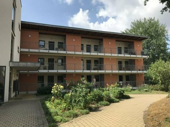 1-Zimmer-Wohnung mit DACHTERRASSE für Senioren in der Stauffenbergallee Dresden