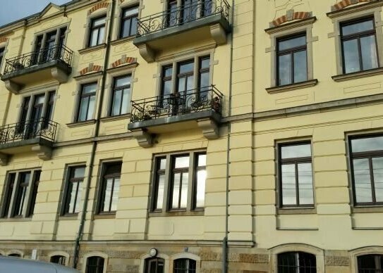 Elbflair in Dresden: 4-Zi-Whg. mit frz. Balkon