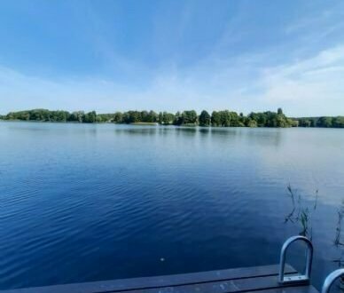 Traumlage! Einfamilienhaus mit Ferienbungalow und eigenem Bootssteg