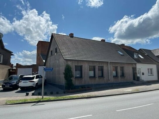 Modernisiertes Einfamilienhaus mit Einliegerwohnung