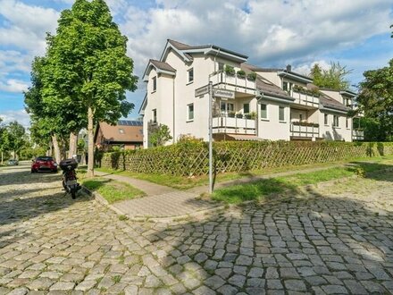 Provisionsfrei - Familiengerechte Wohnung mit eigenem Garten und Stellplatz in Altglienicke