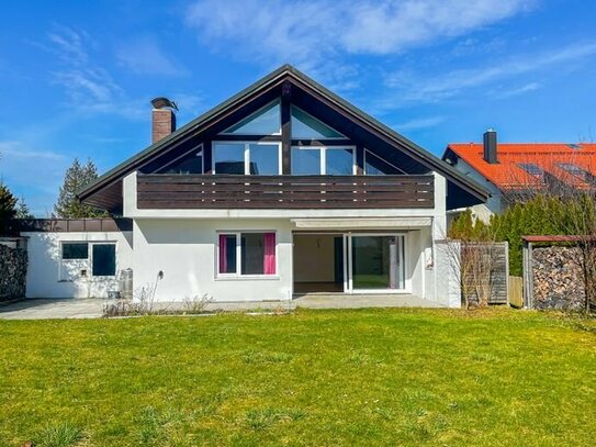 *Traumhaftes freistehendes Einfamilienhaus mit weitläufigem Garten in Sauerlach*