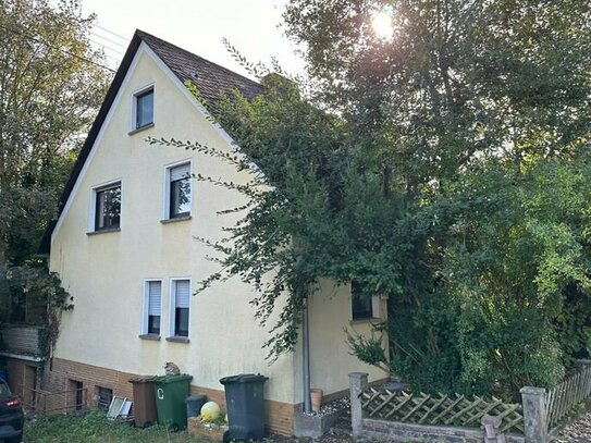 Renovierungsbedürftiges Einfamilienhaus in sehr guter Lage von Ransbach-Baumbach