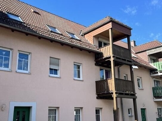 Traumhafte 2-Raum Wohnung mit Balkon und EBK nahe der Talsperre Kriebstein - AB 01.01.2025