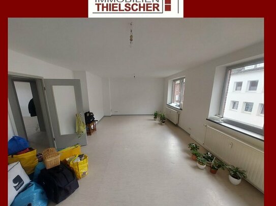 Modernisierte 3 Zimmer Obergeschosswohnung im Zentrum von Übach, inkl. Garage