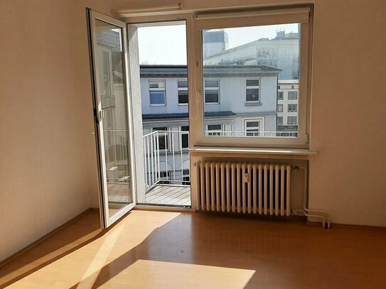 3 Zimmer Wohnung mitten in Bochum mi Balkon