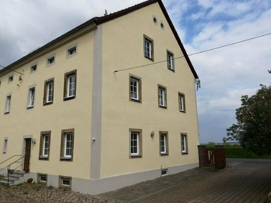 Frisch renovierte Wohnung in Lommatzsch-Dörschnitz ab sofort beziehbar