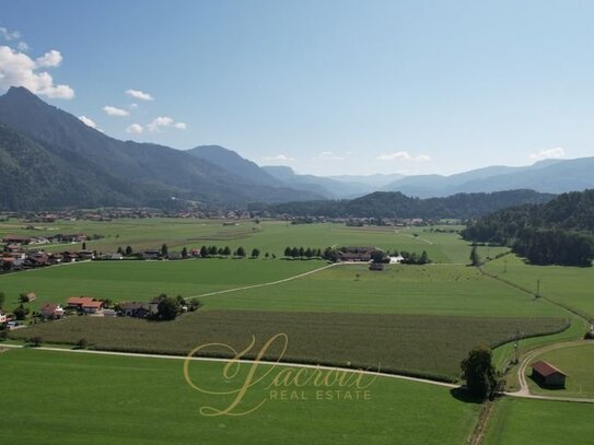 Tolles Baugrundstück mit Bergblick im schönen Grassau