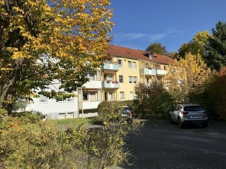 2-Raum-Wohnung mit Balkon in Superlage mit Blick auf das Schloß