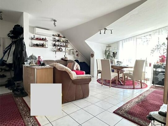 Schöne 3-Zimmer-Wohnung in TOP-Lage von Eggenstein Stellplatz, Klimaanlage. Einbauküche