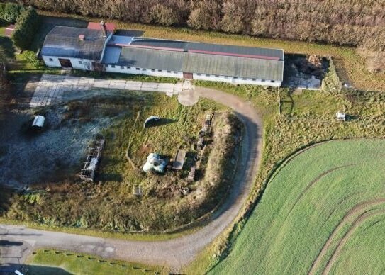 Grundstück mit Stallgebäude in Grimma-Böhlen zum Verkauf