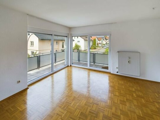 Ansprechende 3 - Zimmer Wohnung mit EBK und zwei Balkonen in Johannesberg