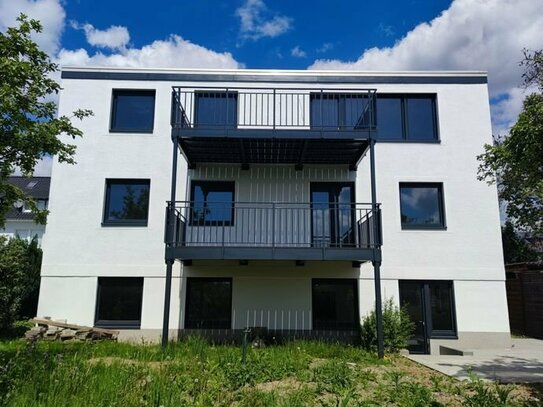 Erstbezug, sanierte 4-Zimmer-Wohnung mit großem Balkon in ruhiger, sonniger Lage in Niestetal-Heiligenrode