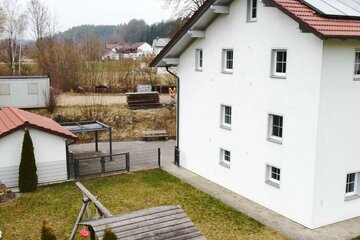 Ihr Traum vom Eigenheim! Modernisierte DHH mit schönem Garten und Doppelgarage in ruhiger Lage