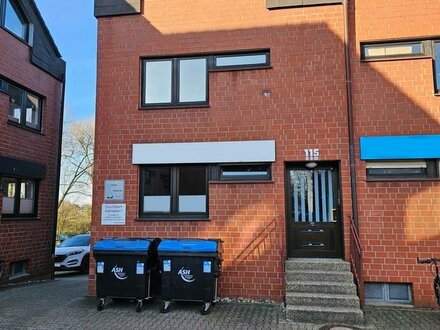 Ein schönes Büro in ruhiger aber zentraler Lage mit Blick ins Grüne und eigenem Garten