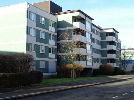 Schöne barrierefreie Wohnung in Bonn Bad Godesberg. Verkehrsgünstig gelegen. Mit TG-Platz, Balkon und Küche zu verkaufe…