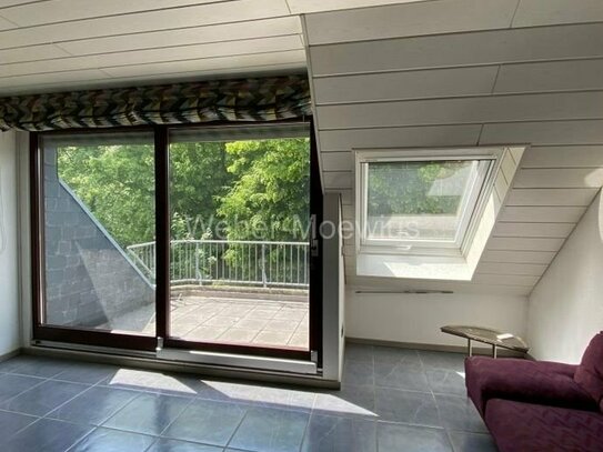 Helle 3-Zimmer-Wohnung inkl. Einbauküche, Südwest-Balkon mit Blick ins Grüne + Garage im Haus