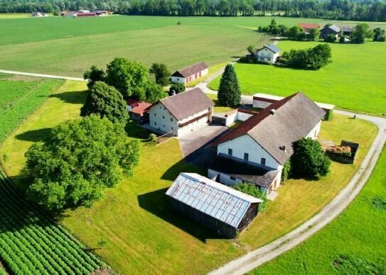 ÖSTERREICH !!! LANDSITZ IN BESTLAGE - Hofstelle - Landwirtschaftliches Anwesen - Gestüt - Bauernhof