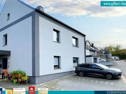 Longuich-Kirsch: Modernes Wohnhaus mit großem Garten, Dachterrasse, Garagen