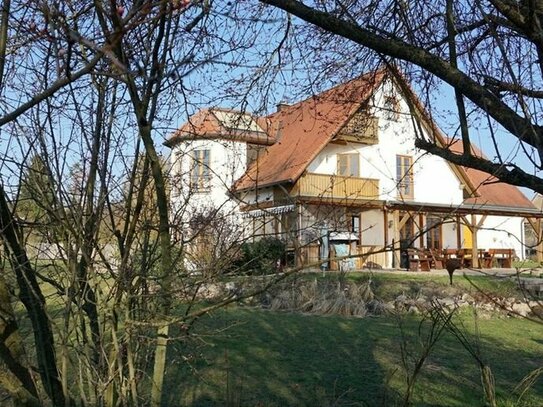 Traumhafter Landsitz mit tollem Garten und ca. 18.000m² Gesamtfläche