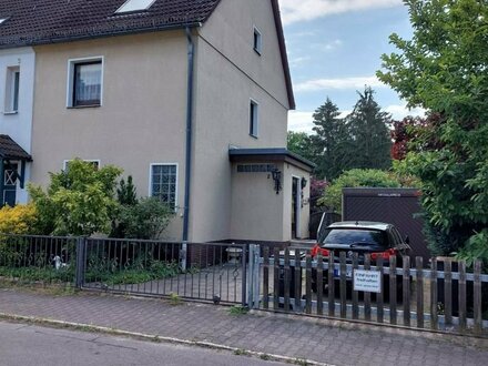 Alleinauftrag: Fördermittel und Zuschüsse für individuelles Reihenendhaus mit Keller in der Waldsiedlung möglich .