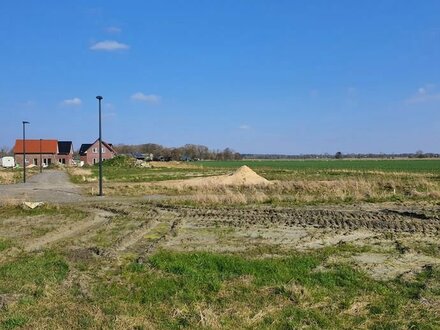 Baugrundstück vollerschlossen, sofort bebaubar ohne Bindung, z.B. für Ihr Feriendomizil 1500m zum Nordseedeich