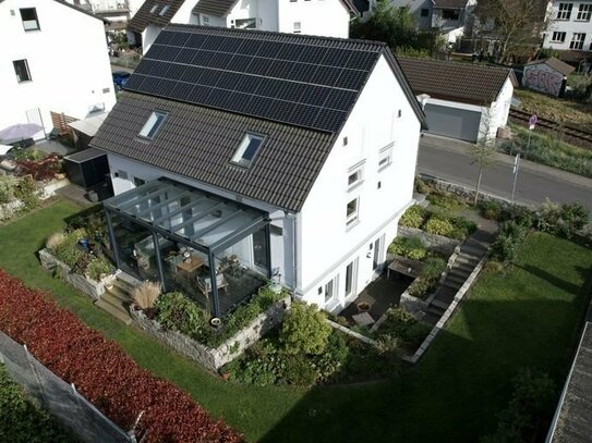 Eleganz und Energieeffizienz: Exklusives Familienhaus mit smarten Features