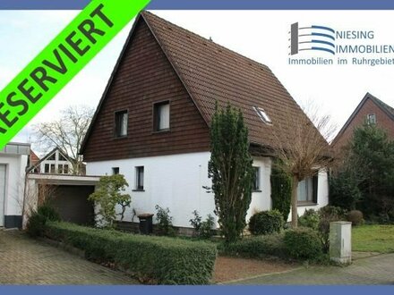 Freistehendes 1-Familienhaus mit einer Garage in perfekter Grünlage von Bottrop-Eigen / Stadtwald ***provisionsfrei***