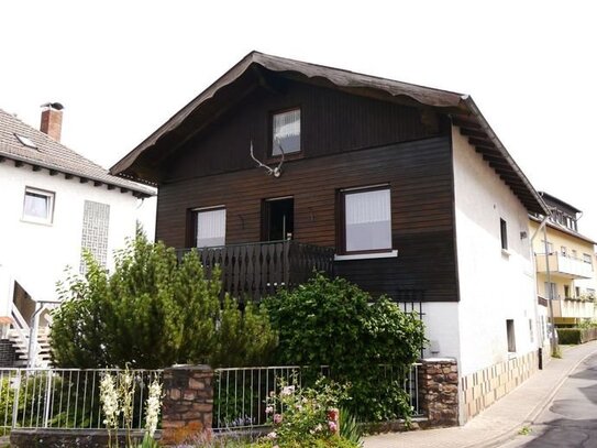 Einfamilienhaus mit Gestaltungsmöglichkeiten in zentrumsnaher Lage von Taunusstein-Bleidenstadt