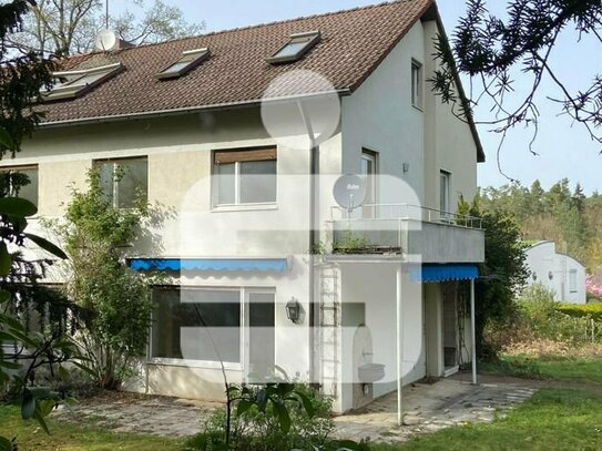 Doppelhaus in Erlangen - Burgberg...schönes Grundstück in bevorzugter Wohnlage