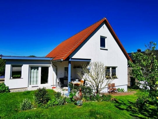 Dr. Lehner Immobilien NB- Gepflegtes Haus auf Rügen mit Meerblick