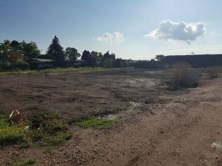 Merseburg! Vollerschlossenes großes Baugrundstück in Randlage!