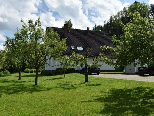 Großes 1-2 Familienhaus in Natur-Randlage. Ideal für Handwerker. Bezugsfrei ab 15.07.2024