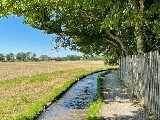 Neubau-Gartenwohnung idyllisch im Grünen