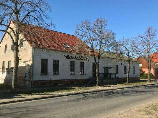 Wohngebäude mit ehemaliger Gaststätte in Milow provisionsfrei zu verkaufen !
