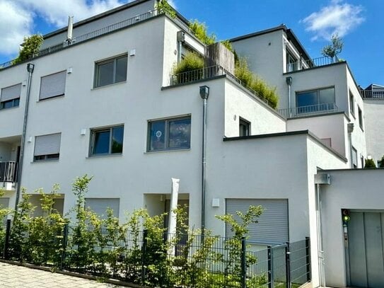 Neuwertige lichtdurchflutete 3 Zi.-Dachterrassen-Whg. im 1. OG in zentrumsnaher Lage in Fürstenfeldbruck