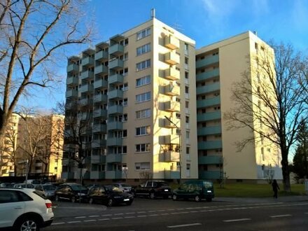 1-Zimmer-Apartment mit Balkon im 7. Obergeschoss