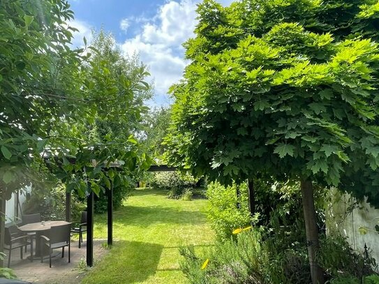 Ein Traum für alle Gartenfans - Gemütliches Einfamilienhaus im Herzen von Hanau-Kleinauheim!