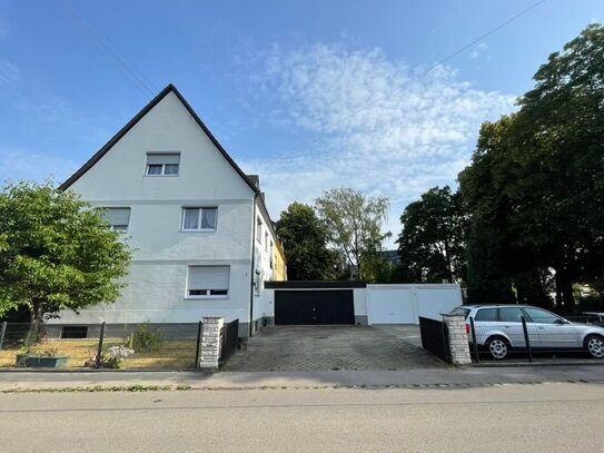 3 Familienhaus mit großen Grundstück Augsburg - Bärenkeller