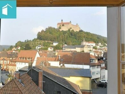 1-Zimmer-Wohnung mit Blick auf die Plassenburg! in Charmanten denkmalgeschütztem Mehrfamilienhaus